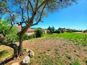 Terrain constructible avec cabanon en pierres sur les hauteurs de Forcalquier