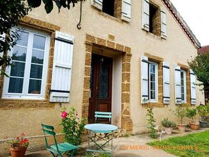 Grande Maison de Caractère avec Dépendances et Jardin à la Campagne
