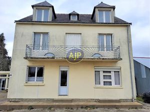Vente maison 6 pièces 154 m² à Kergrist (56300)  85 000 €