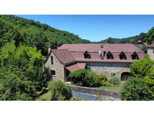 Ancien moulin de charme rénové dans un écrin de verdure