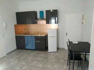Annonce location appartement 1 pièce de 21m2 à Carmaux (81400) - ParuVendu.fr ref 99278151