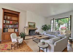 Vente maison 7 pièces 163 m² à Chaville (92370)  980 000 €