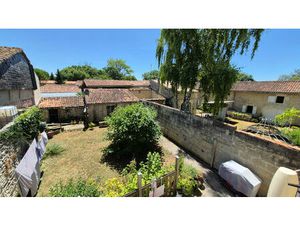 Maison Asnieres La Giraud 157 m2