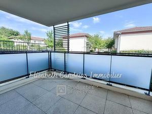 T3 avec terrasse et parking à 15mn de Toulouse dans un cadre verdoyant