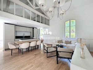 CANNES CALIFORNIE 3 PIECES REFAIT A NEUF PARKING COLLECTIF