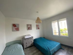 Location meublée maison 3 pièces 71 m² à Herouville-saint-clair (14200)  1 300 €