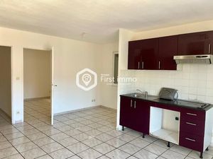 Location appartement 3 pièces 48.21 m² à Estagel (66310)  480 €