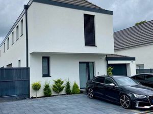 Maison 7 pièces 210 m²