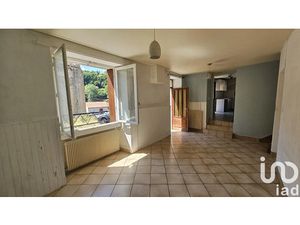 Vente maison 3 pièces 71 m² à Chanonat (63450)  130 000 €