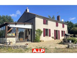 Vente maison 5 pièces 170 m² à Breuil-Barret (85120)  261 250 €