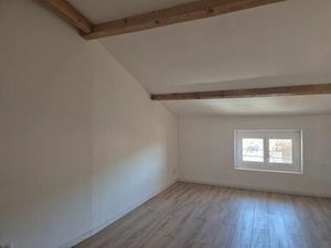 Vente appartement 4 pièces 90m2 Cotignac 83570 - 205000 € - Surface Privée