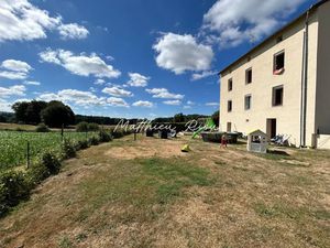 Vente maison 6 pièces 252 m² à Saint-Dizier-Leyrenne (23400)  140 000 €