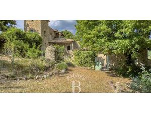 Propriété avec piscine et jardin Sault (84)