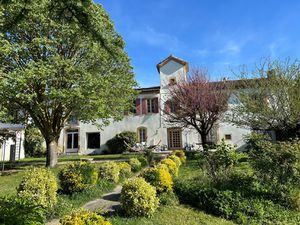 Castelnaudary propriété 650m2 sur parc arboré de 2ha avec dé
