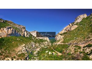 ANCIENNE BERGERIE DE 200 m2.