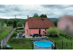 Maison Plancher-Bas m² T-5 à vendre  175 000 €