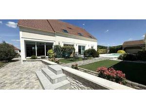 Maison avec piscine et jardin Augy (89)