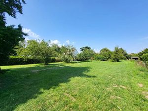 Vente terrain 748 m² à Verneuil-l'Etang (77390)  129 900 €