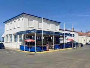 Vente commerce 392 m² Bourcefranc-le-Chapus (17560)