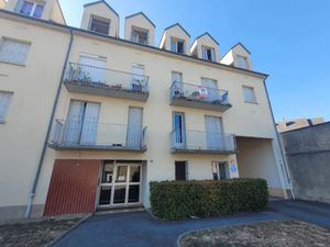 Vente appartement 2 pièces 51 m² à Nogent-le-Rotrou (28400)  49 000 €
