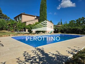 Maison de luxe à vendre à la La Destrousse