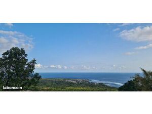 Parcelle de terrain à diviser en 2 lots soit 430m² utile constructible avec vue mer proche