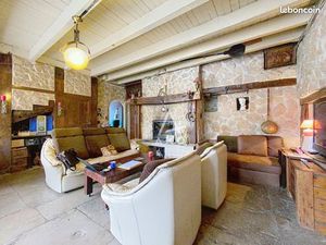 Maison 15 pièces 371 m²