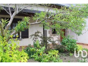 Maison 10 pièces 232 m²