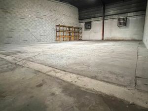 Local d activité de 200m2