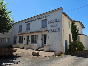 Hôtel  salle de réception 369 m² SORGES ET LIGUEUX EN PERIGORD