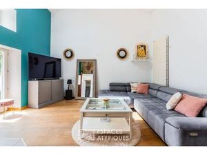 Maison de village rénovée et sa terrasse confidentielle