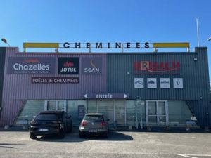 Location local commercial 420m²