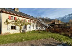 Appartement T5 en rez-de-jardin – 136 73 m² + terrain de 700m² – Laval-en-Belledonne (Hame