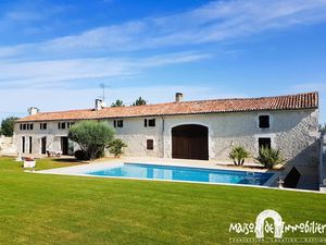 Vente maison 9 pièces 380 m² à Genté (16130)  525 000 €