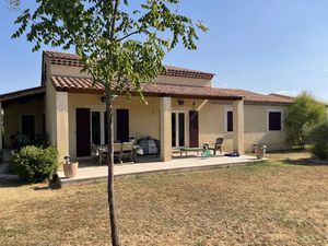 Vente villa 5 pièces 150 m² à Alleins (13980)  750 000 €