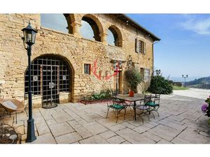 propriété à vendre à Ville-sur-Jarnioux