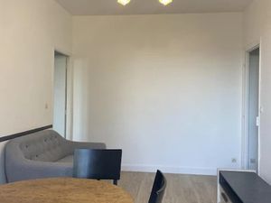 Location meublée appartement 3 pièces 50 m² à Montreuil (93100)  1 200 €