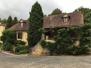 MAGNIFIQUE PROPRIÉTÉ DE CARACTÈRE AU COEUR DU LOT