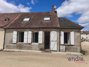 Vente maison 7 pièces 106 m² à Cosne-d'Allier (03430)  66 000 €