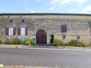 Vente maison 7 pièces 225 m² à Reignac (16360)  171 359 €