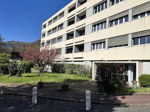 Vente appartement 4 pièces 80 m² à Voreppe (38340)  212 000 €