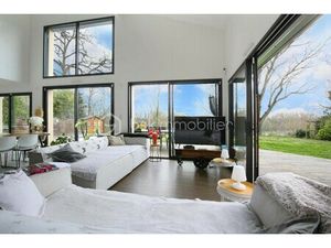 Maison de luxe à vendre dans le quartier Nord