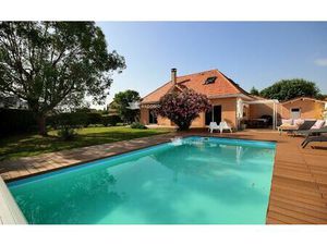 Maison Nousty m² T-5 à vendre  366 000 €