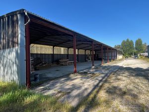 SALLES ENTREPOT DE 783 M2 SUR 2041 M2 DE PARCELLE