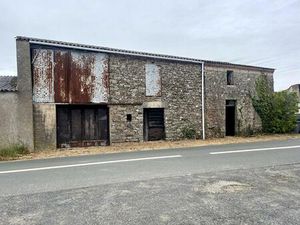 TROP TARD -SOUS COMPROMIS Ancienne habitation et bâtiment à rénover