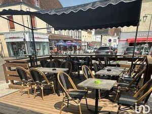 Vente Bureaux et commerces à Courville-sur-Eure (28190) : à vendre / 50m² Courville-sur-Eu