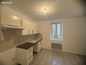 St paul lez durance maison de village t3/4 avec garage