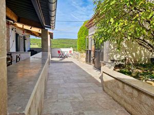 Maison rénovée  avec chambre hôte et gite  jardin à la campagne