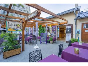 Vente locaux professionnels 200 m² à Roubion (06420)  59 900 €