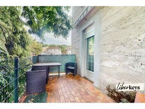 Maison de ville + commerce